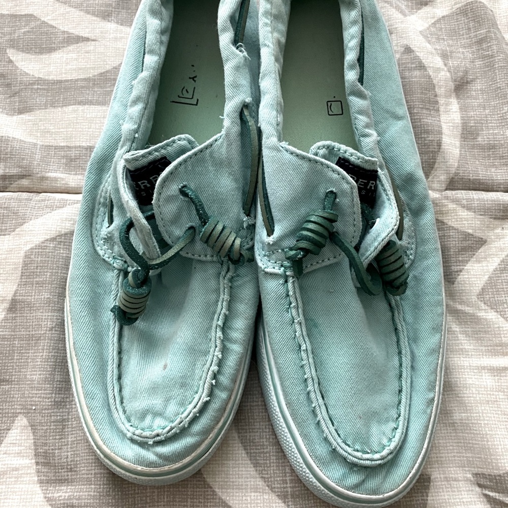 Women’s Sperry slip on shoes